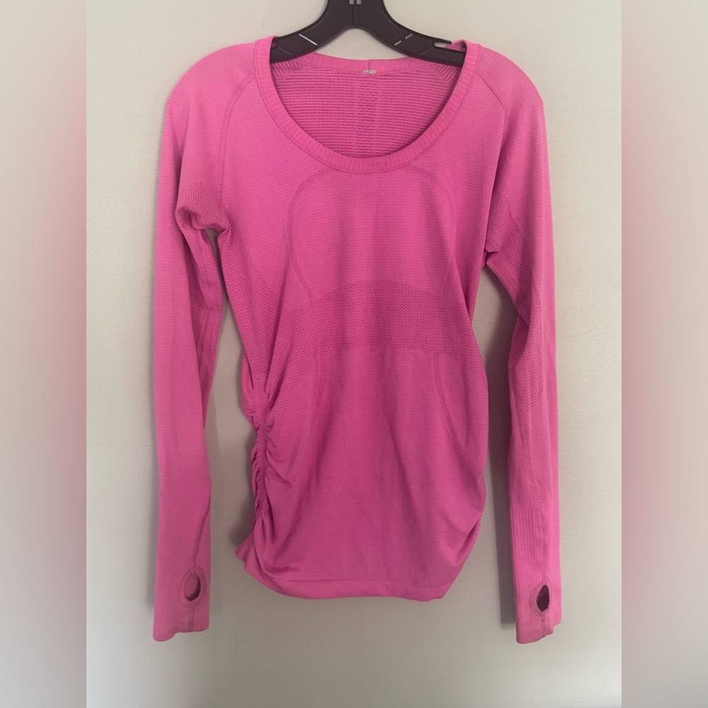 Lululemon Swiftly Tech Long-Sleeve Shirt 2.0‎ Pink size 8